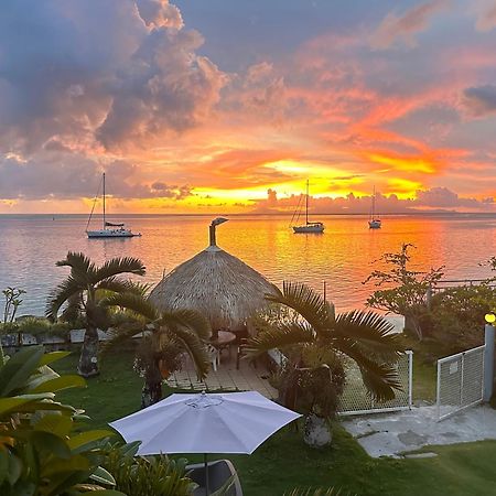 Meri Lodge Huahine Fare Exterior foto